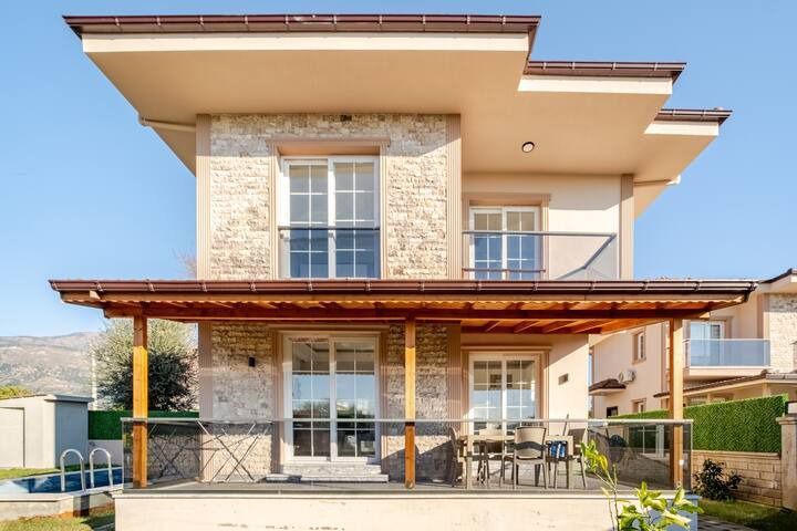 Villa Dış